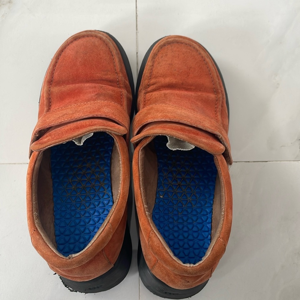 Hush Puppies- Suede Loafer